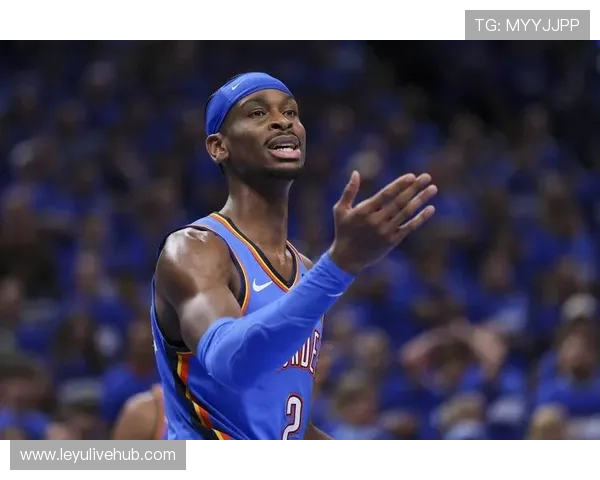 亚历山大季后赛场均29.9分，包揽常规赛与总决赛MVP